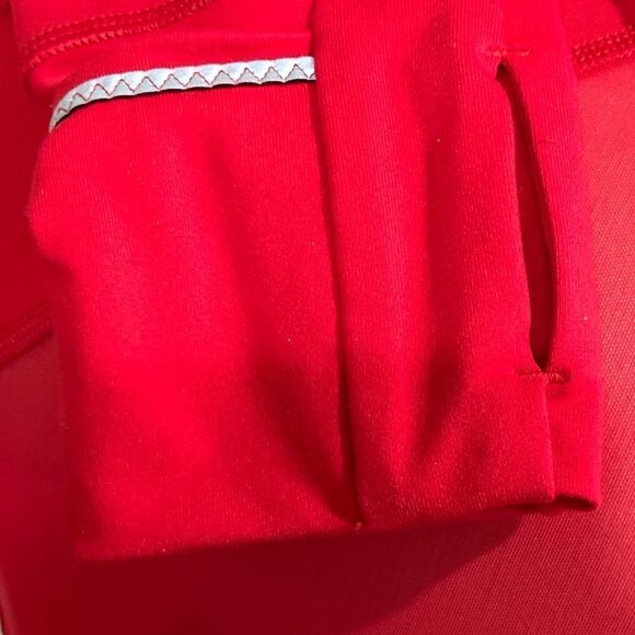 Victoria’s Secret Sports Women’s Front Zipper Jacket in the Size Small - Picture 8 of 12